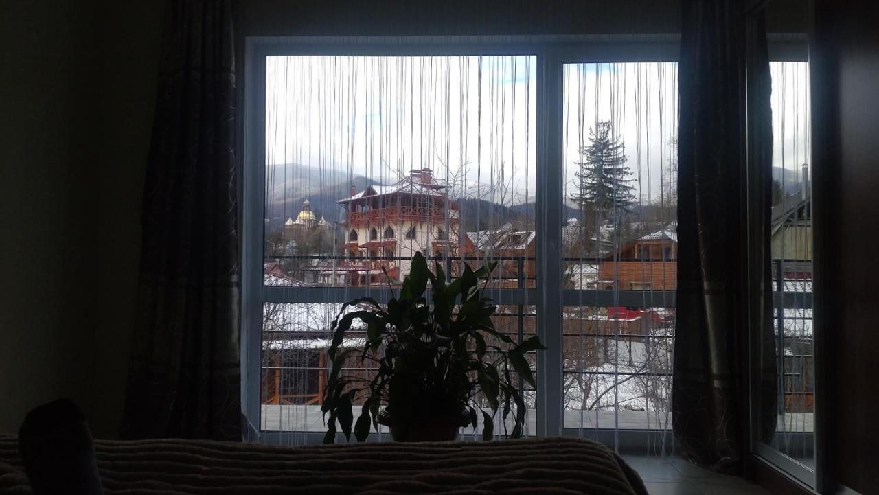 Guesthouse U Dida Viktora Yaremche Exterior foto