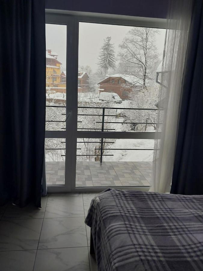 Guesthouse U Dida Viktora Yaremche Exterior foto